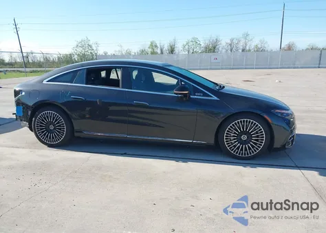 2022 Mercedes-Benz Eqs 450+ z USA, uszkodzony, nr VIN W1KCG2DBONA003195